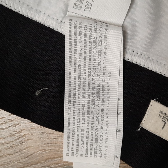 Abercrombie & Fitch black & white print leggings, size large - Picture 9 of 10